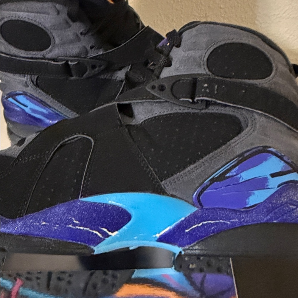 Men’s Jordan Retro 8 - Picture 6 of 10